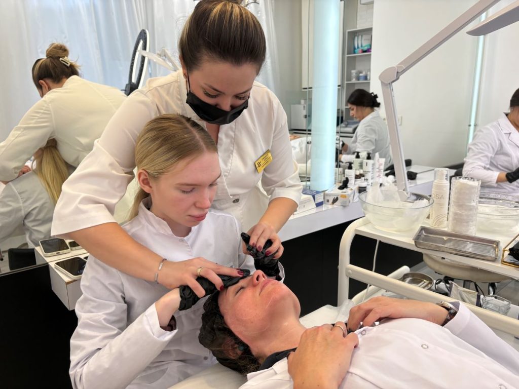 Преподаватели курса «Косметик-эстетист»