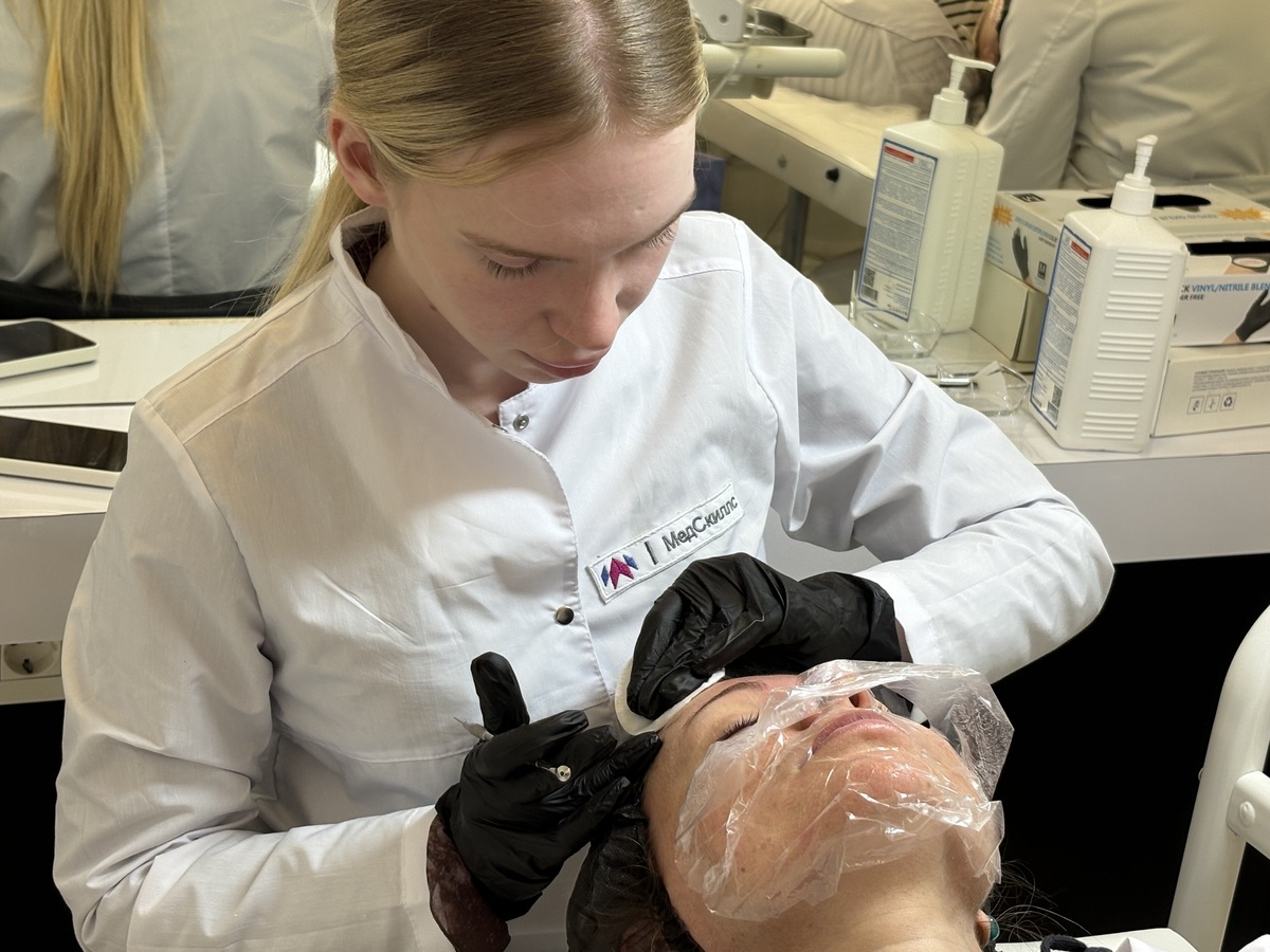 Косметик эстетист