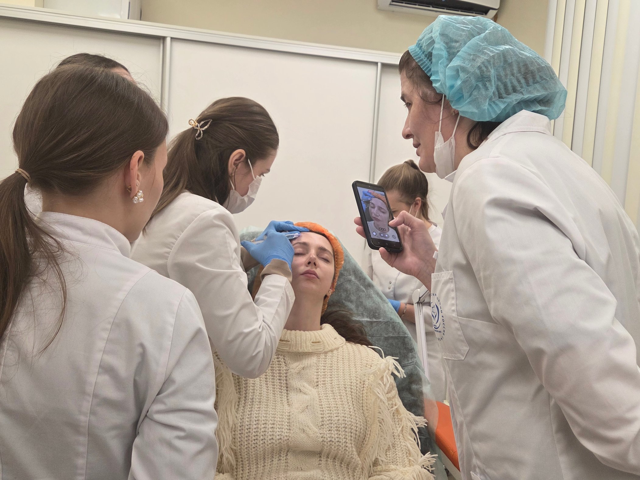 Как ботокс влияет на эмоции?