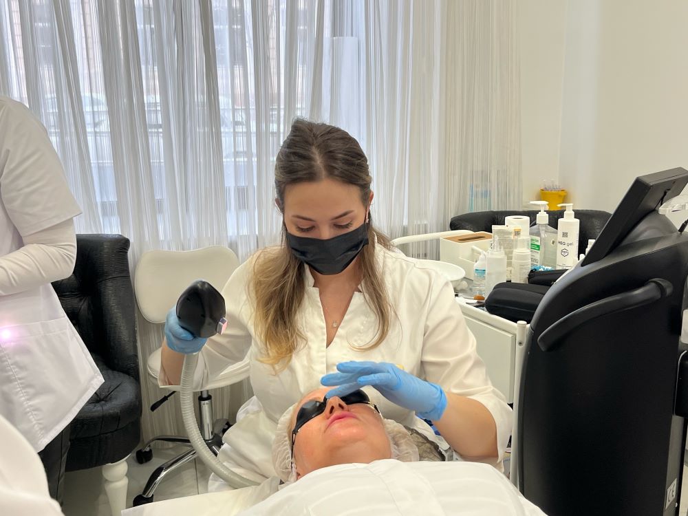 Минздрав ужесточает требования к образованию косметологов