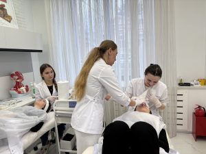 Курс по конутрной пластике нижней челюсти и подбородка